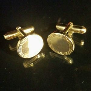 Men's cufflinks